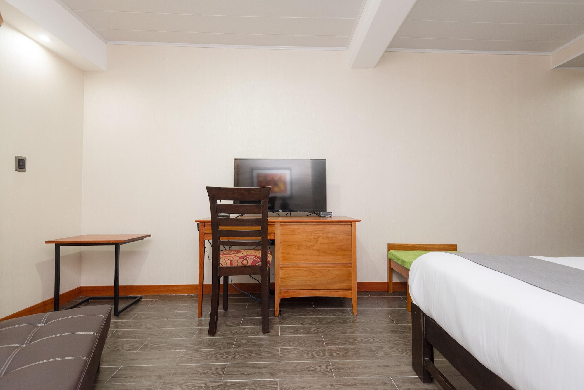 La Luna Inn Lima Extérieur photo